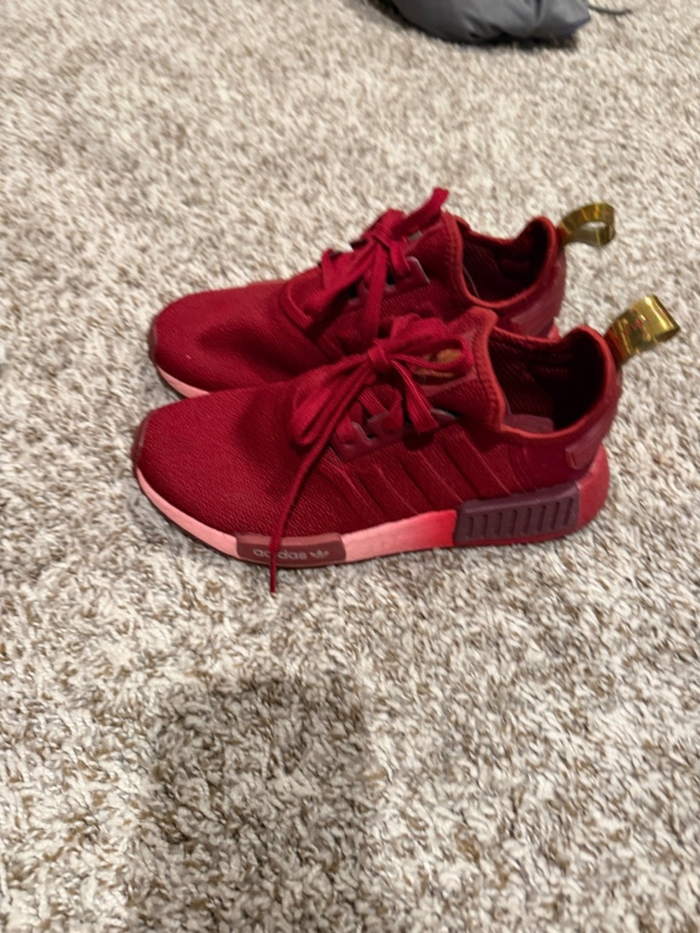 Adidas UltraBoost maroon ombre with gold accent 6.5 excellent condition!
